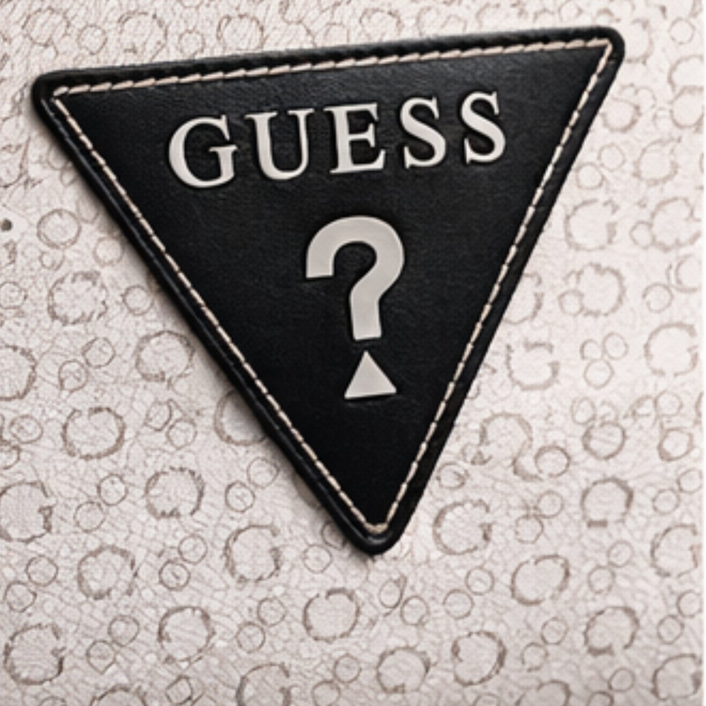 Cartera Guess SV186225 Nicki Beige