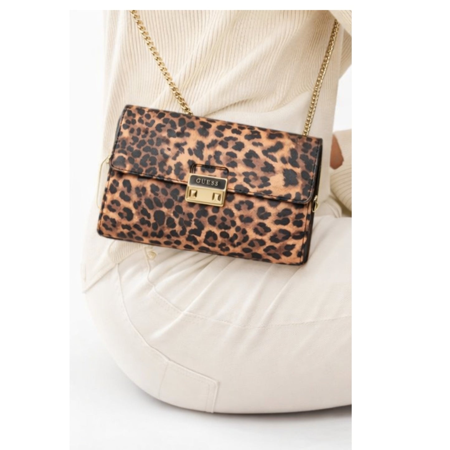 Cartera Guess Elise Clutch Leopardo DX25432