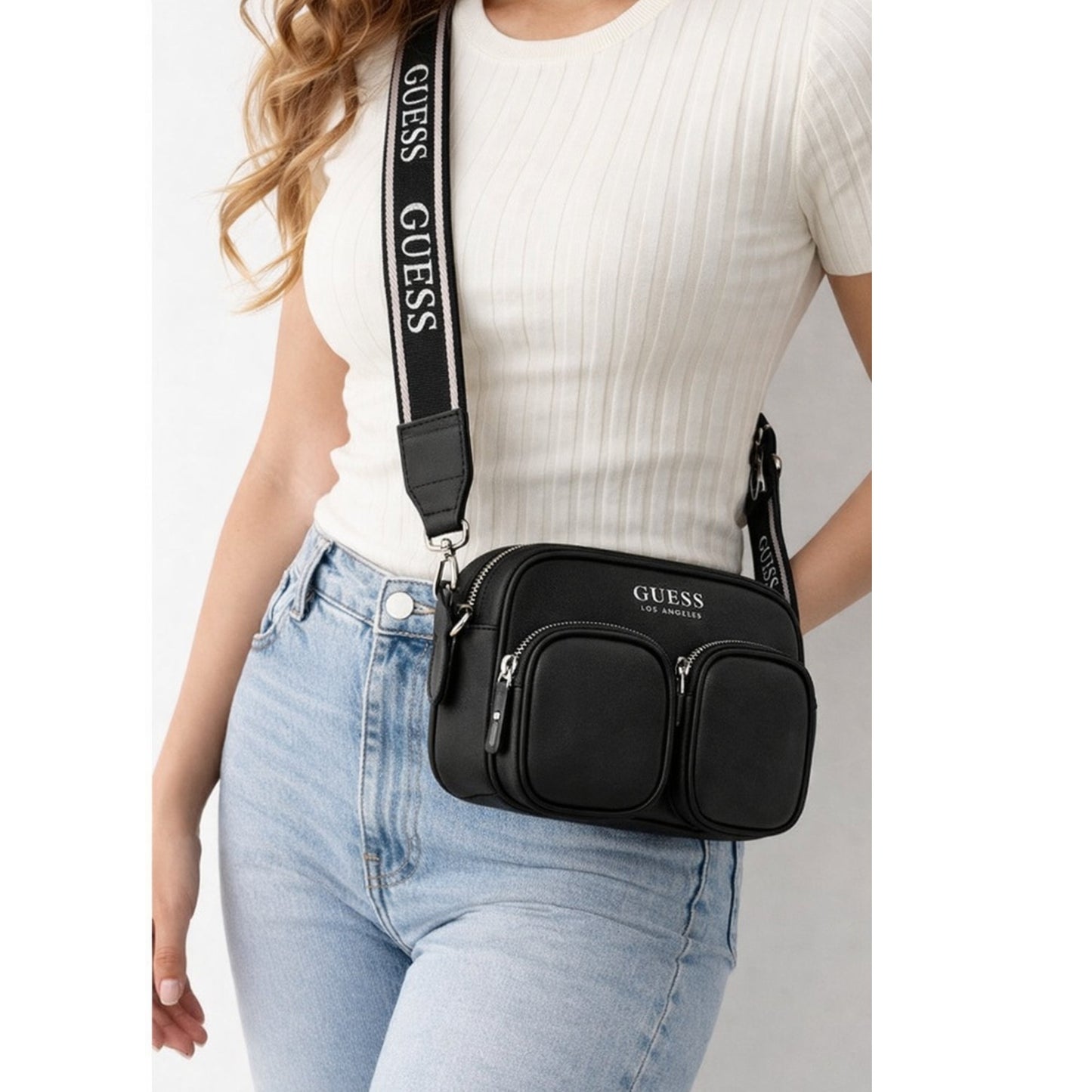 Cartera Guess Pennywise Crossbody Negra Con Doble Bolsillo Frontal